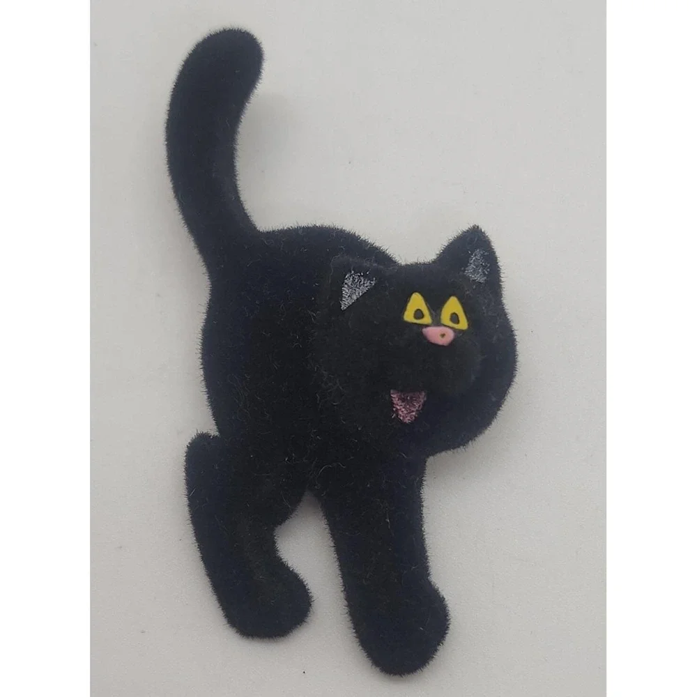 Vintage Hallmark fuzzy Halloween happy black cat brooch pin‎